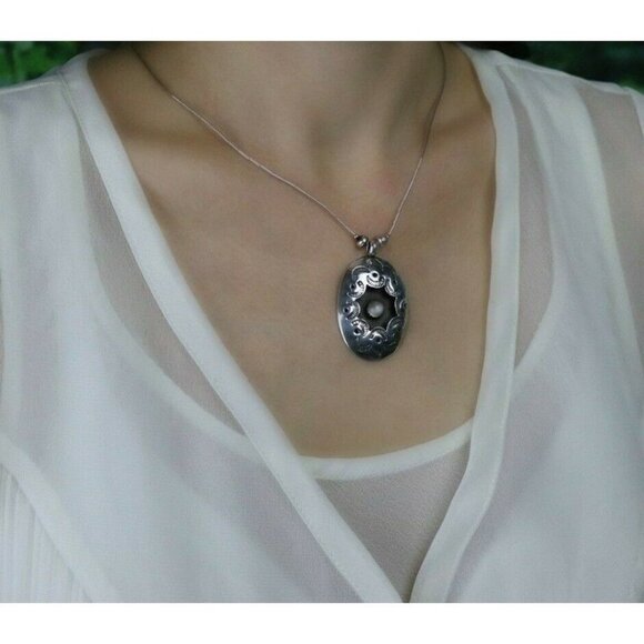 Sterling Silver Moonstone Liquid Beads Necklace 18 inch - Picture 3 of 8